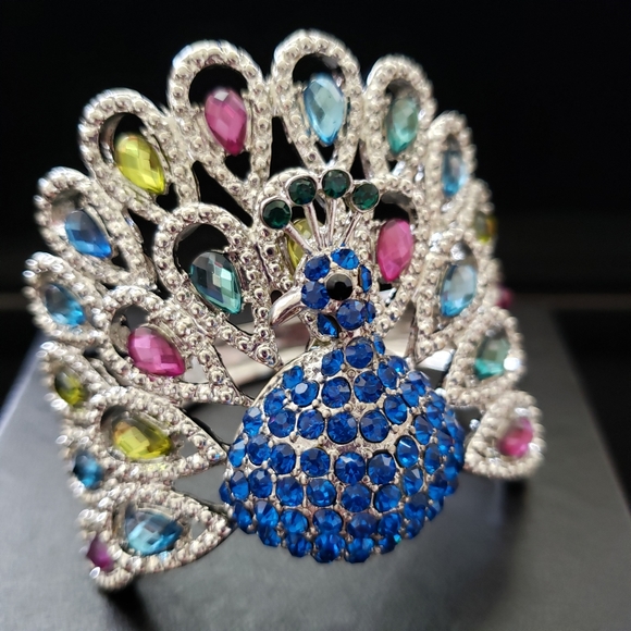 Peacock Bracelet Statement Piece Rhinestone Crystals Spring Tension Clasp NWT - Picture 6 of 7